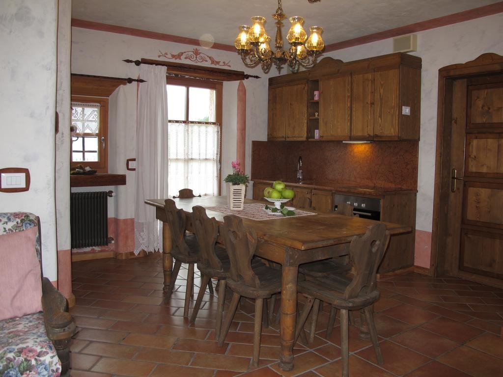Agriturismo Alpenvidehof Villa Coredo Room photo